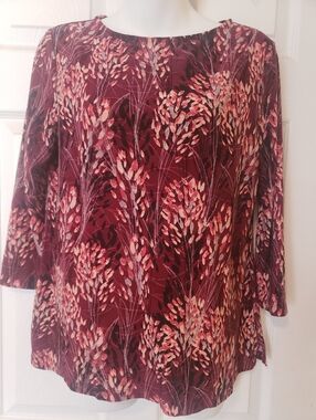 Women’s Burgundy Floral Boatneck Top Size Small